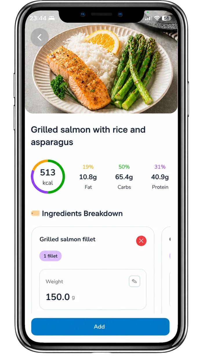 MacroTracker's meal result screen showing 513 kcal with a breakdown of fat, carbs, and protein for grilled salmon with rice and asparagus